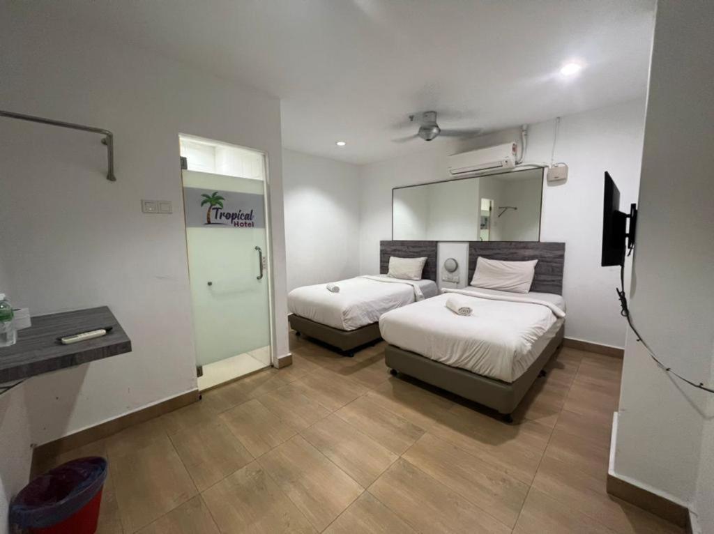 Tropical Hotel Kota Damansara เปอตาลิงจายา ภายนอก รูปภาพ