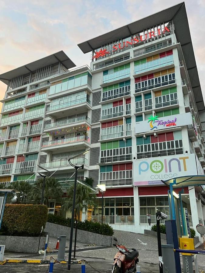 Tropical Hotel Kota Damansara เปอตาลิงจายา ภายนอก รูปภาพ